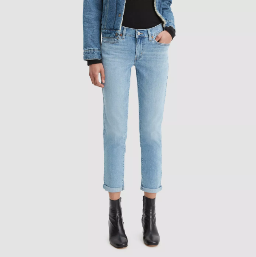 Levi's® Women's Mid-Rise Boyfriend Cropped Jeans